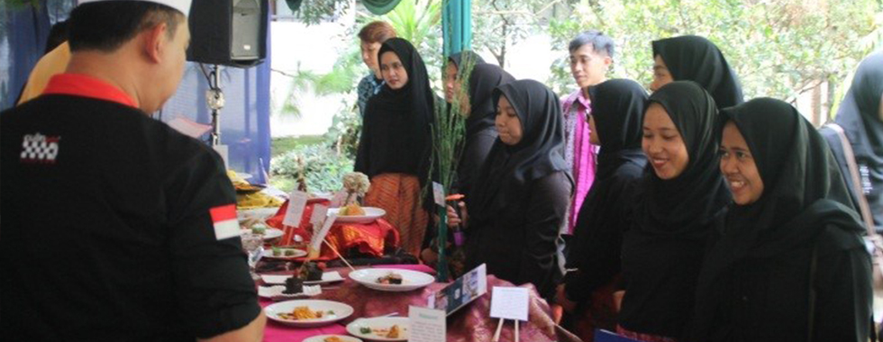 Mahasiswa Program Studi Pendidikan Tata Boga Angkatan 2016 Gelar Gebyar Cipta Boga