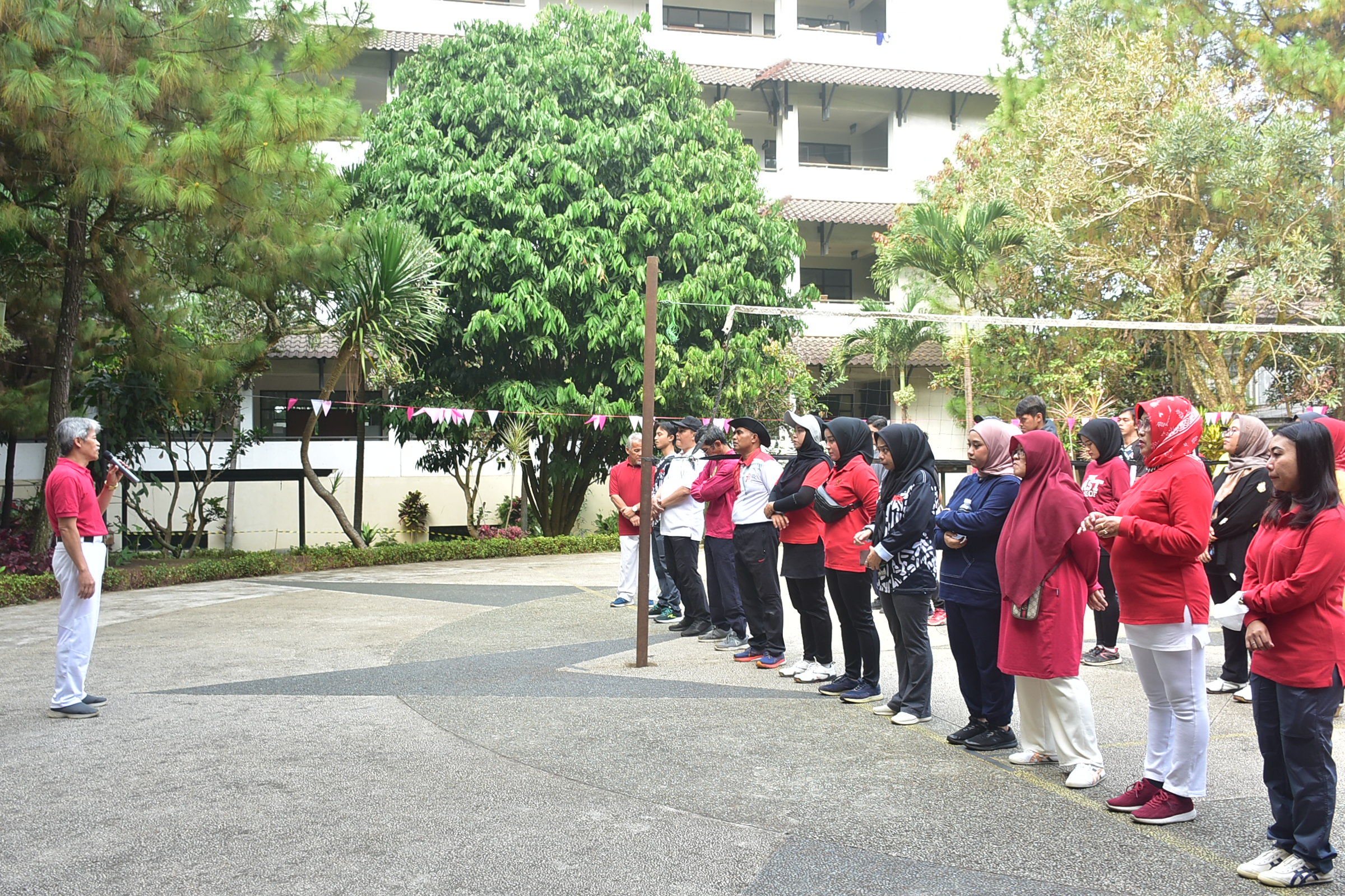FPTK UPI Gelar Lomba 17 Agustus untuk Warga FPTK, Semarakkan HUT RI Ke-78