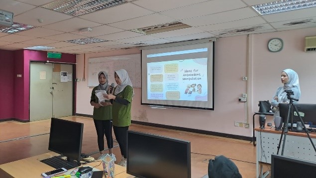 Mahasiswi PTOIR UPI Laksanakan Student Mobility di Kampus QS Top 100 