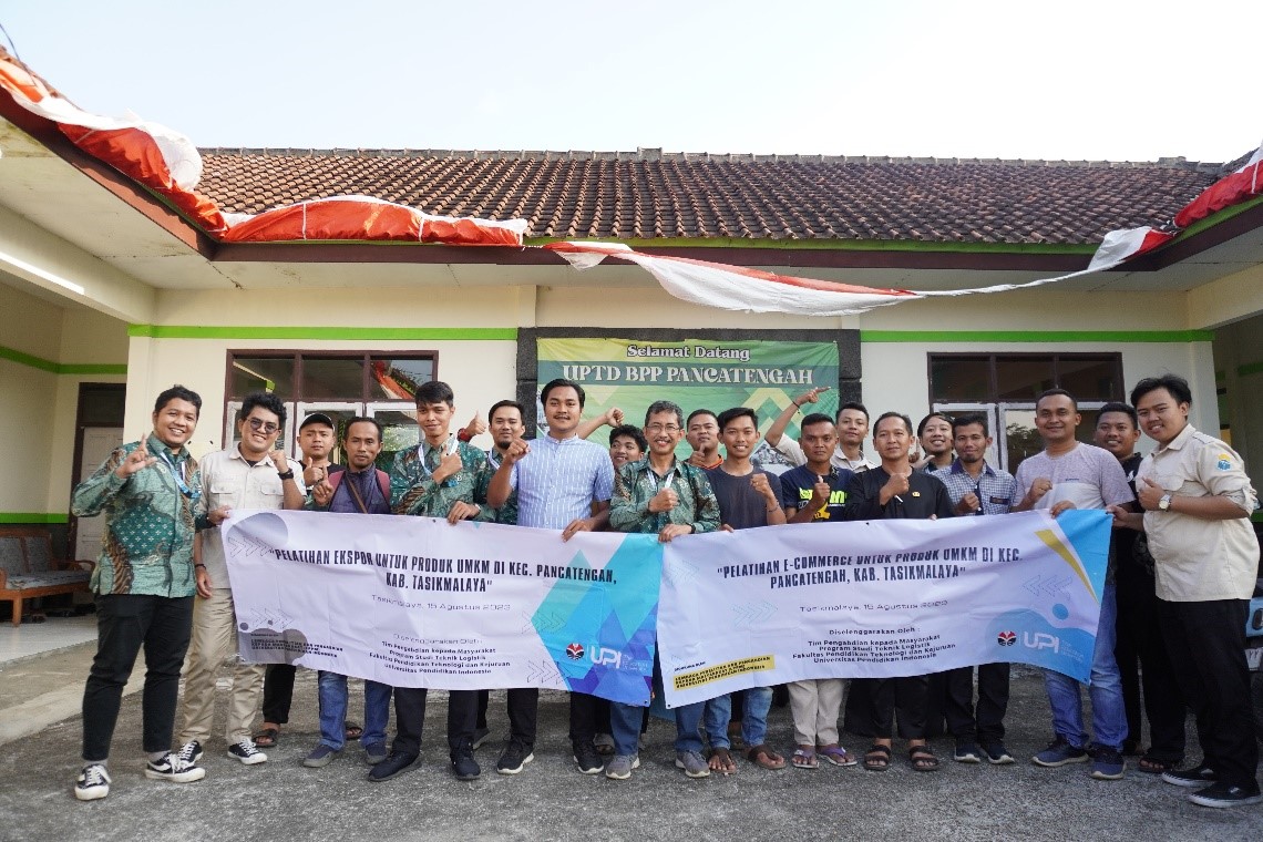 PRODI TEKNIK LOGISTIK SUKSES LAKSANAKAN PKM PELATIHAN EKSPOR DAN E-COMMERCE DI KABUPATEN TASIKMALAYA