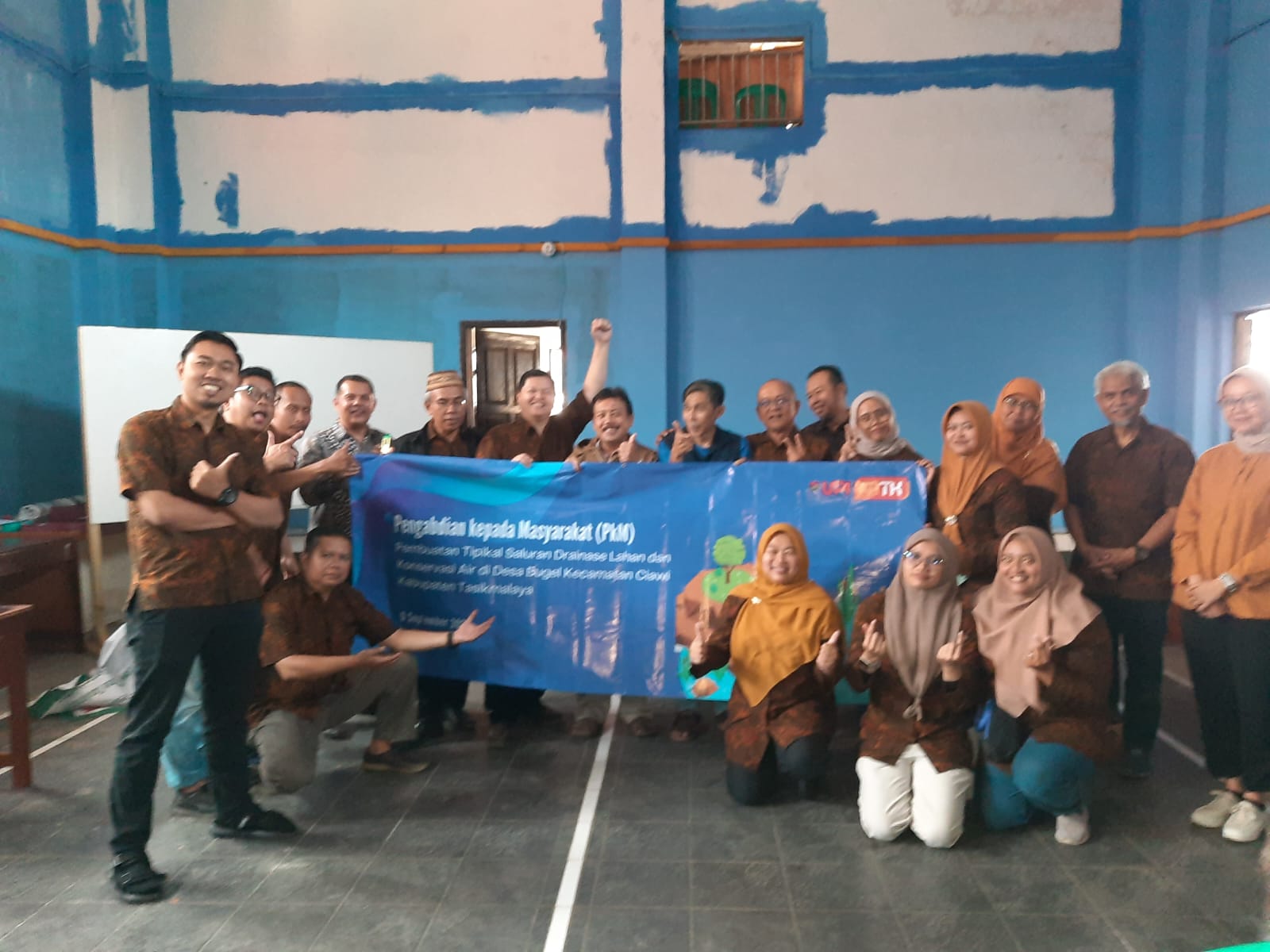 Program Studi Pendidikan Teknik Bangunan dan Prodi Teknik Sipil FPTK UPI Laksanakan Pengabdian Kepada Masyarakat di Desa Bugel Tasikmalaya