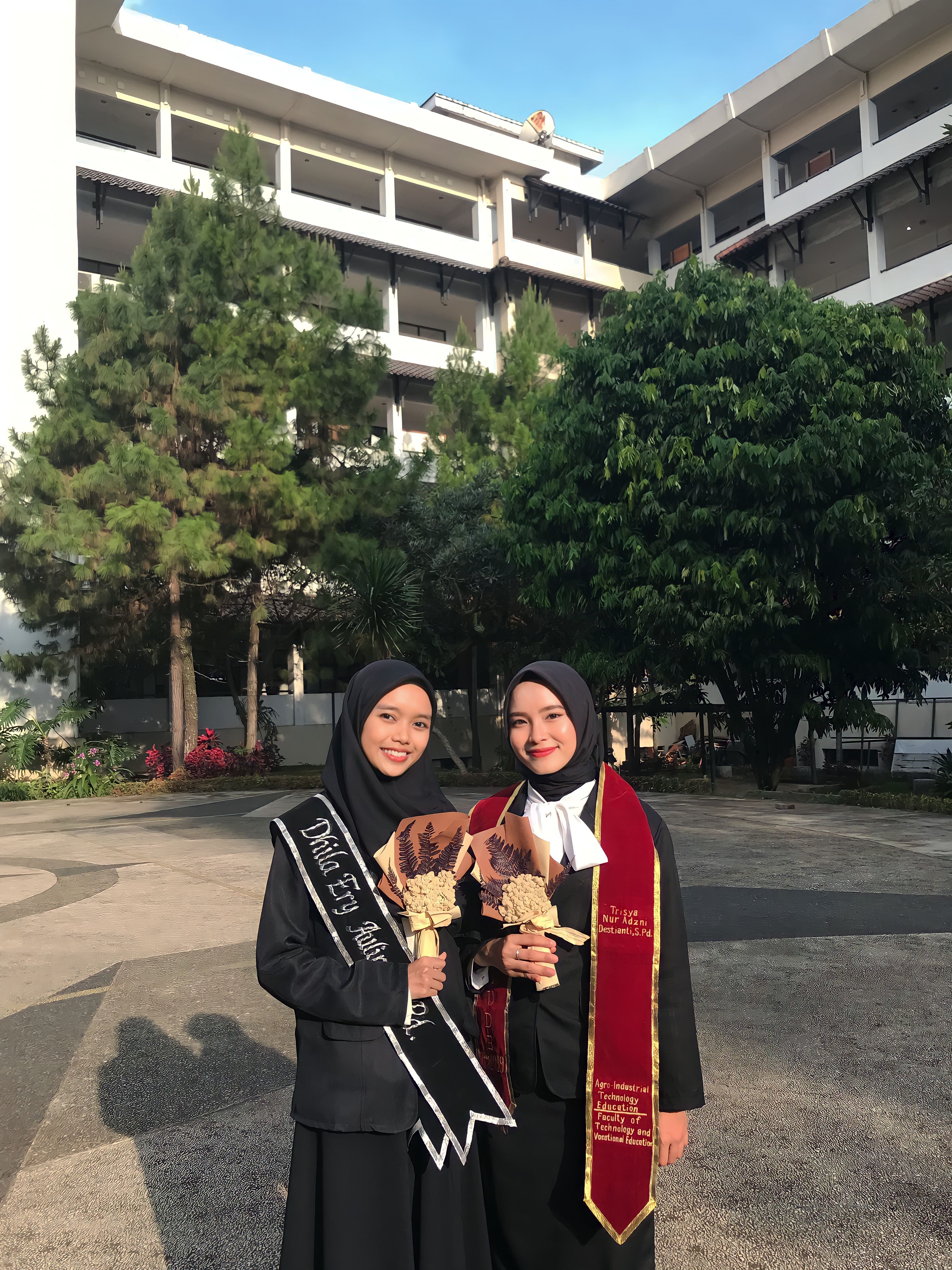 Dua Awardee JFLS dari Prodi Pendidikan Teknologi Agroindustri Lulus Cum Laude