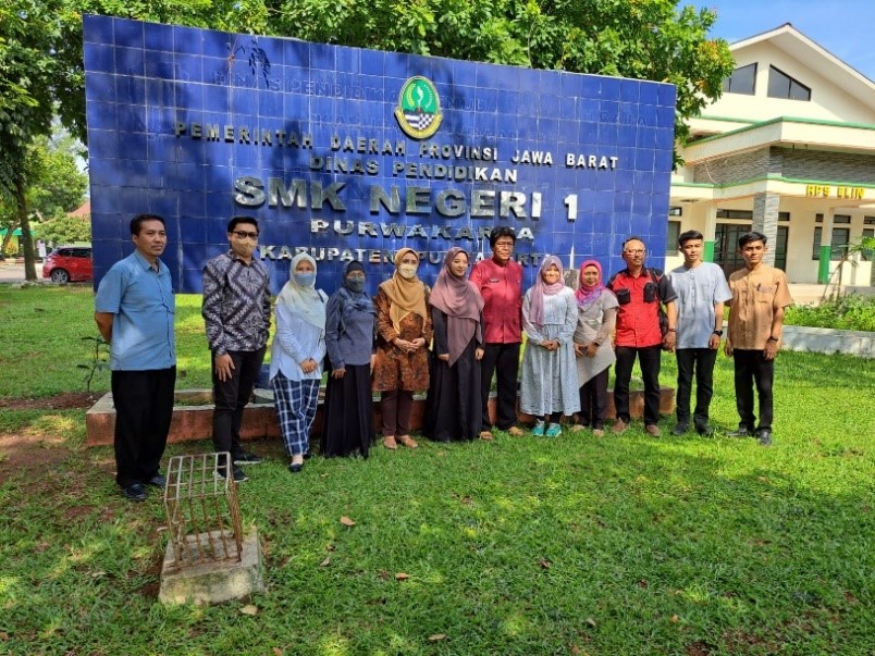 Desiminasi Dan Serah Terima Produk Hasil Kegiatan Implementasi Pembelajaran STEM Melalui Post Pandemic Robo Project