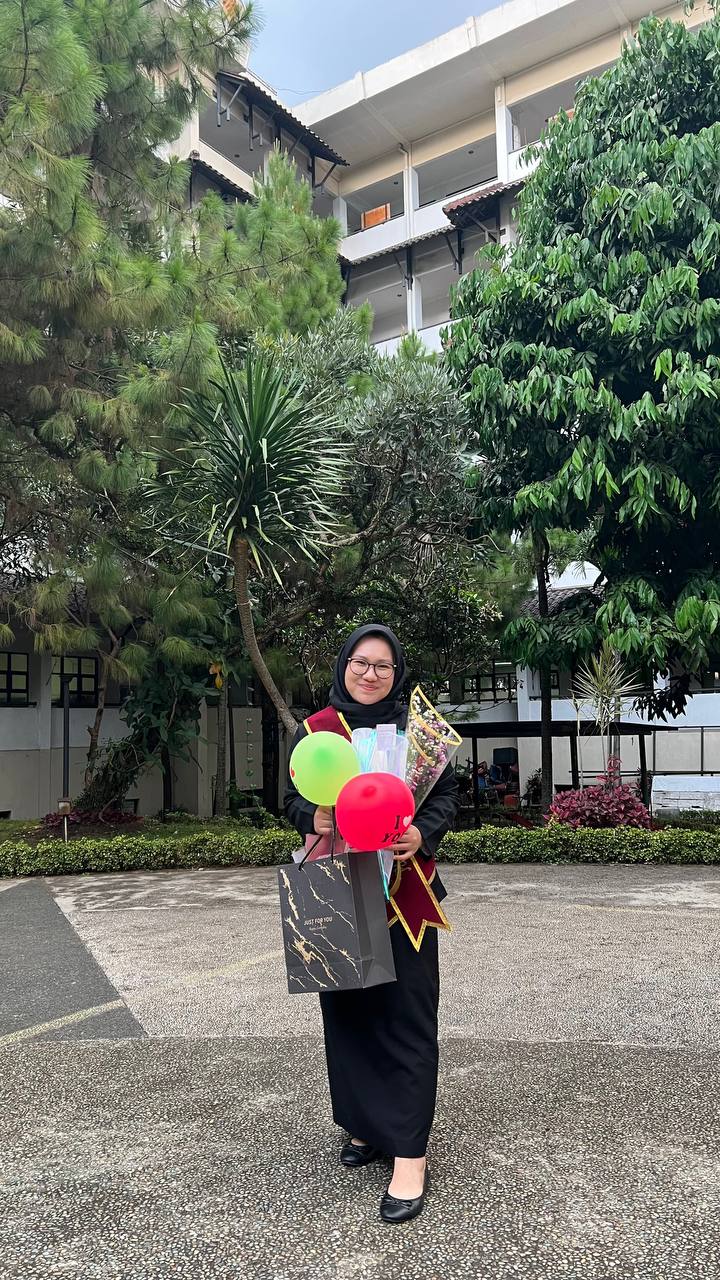 Liza Naila, Mahasiswa Prodi Pendidikan Tata Boga Raih Predikat Cum laude