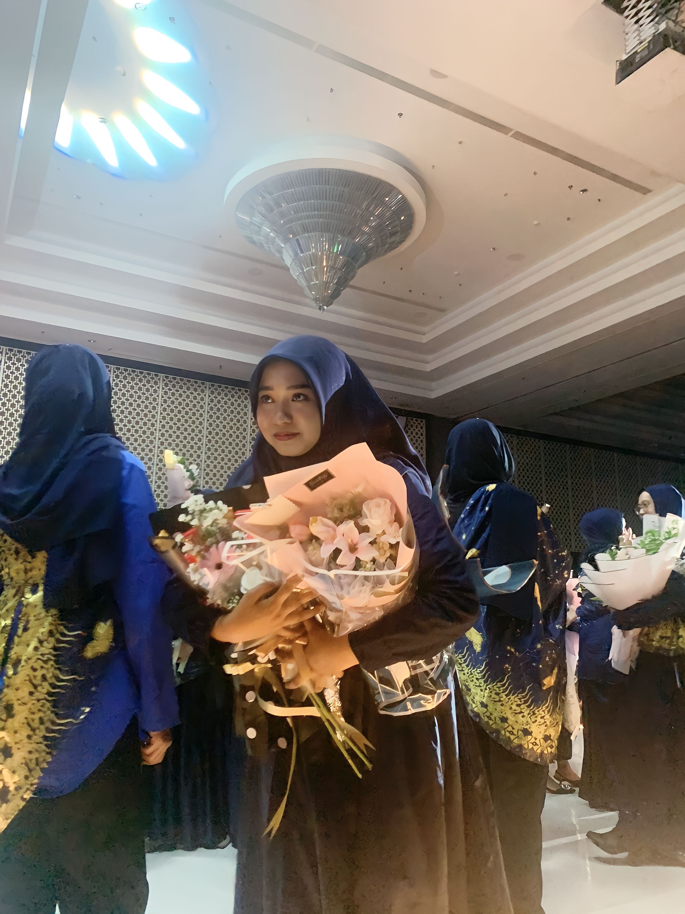 Aktif Berorganisasi, Antarkan Tsania Dzakiyyah Jadi Wisudawan Terbaik Prodi Pendidikan Tata Busana