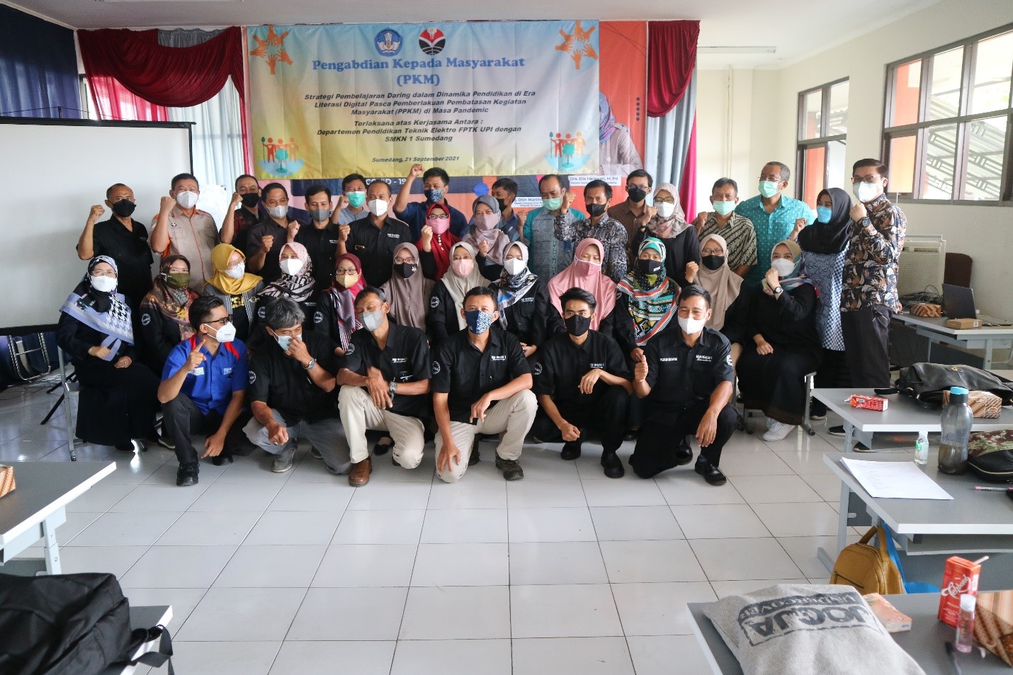 Dosen DPTE FPTK UPI Selenggarakan P2M di SMK Negeri 1 Sumedang Kenalkan Strategi Pembelajaran Daring