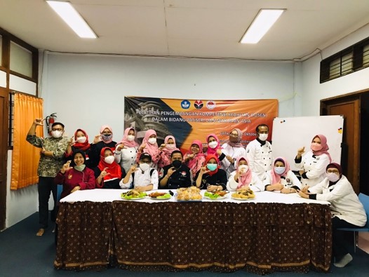 Program Studi Pendidikan Tata Boga Jalin Kerjasama dengan ICA BPD Jabar Selenggarakan Pelatihan