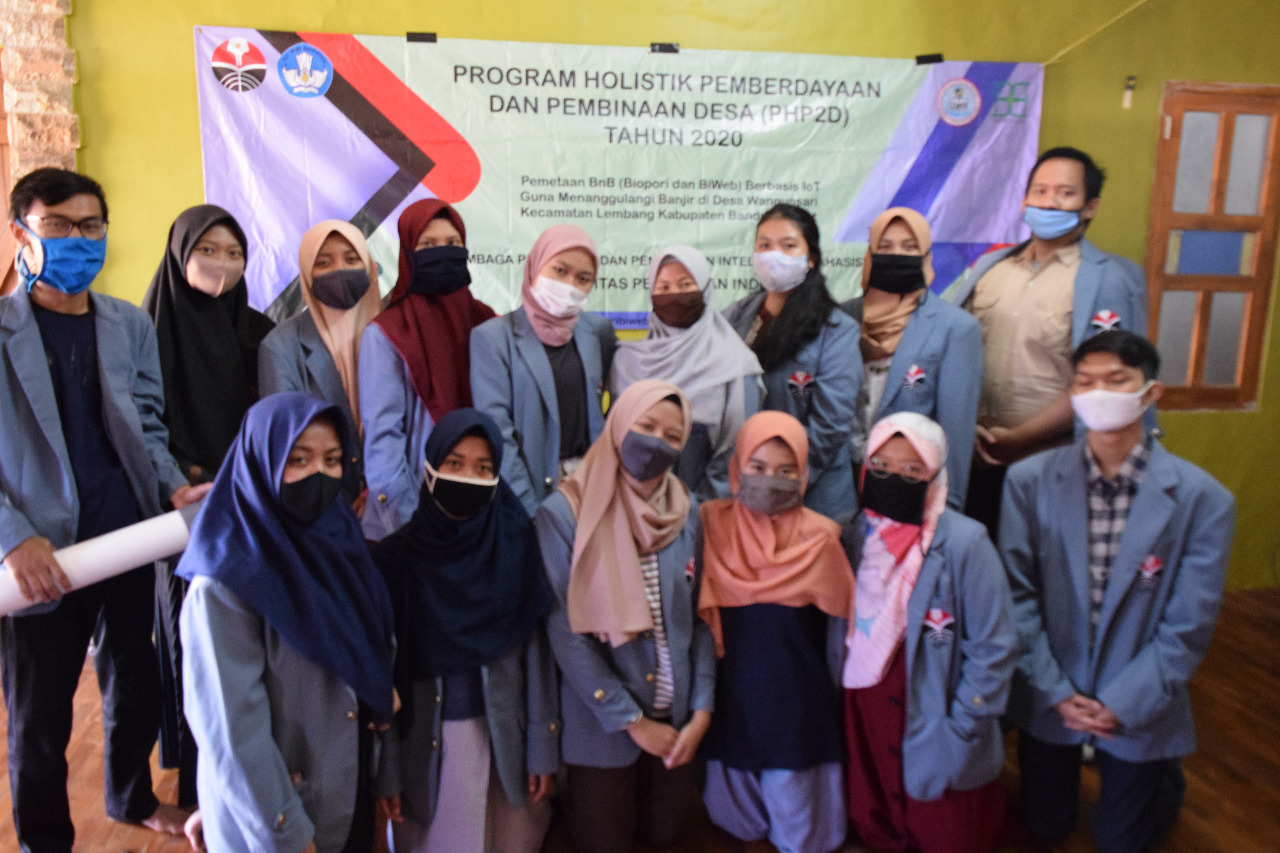UPI Village Development and Empowerment Holistic Program Team Successfully Applying Biopore Mapping Technology in Wangunsari Village, Lembang