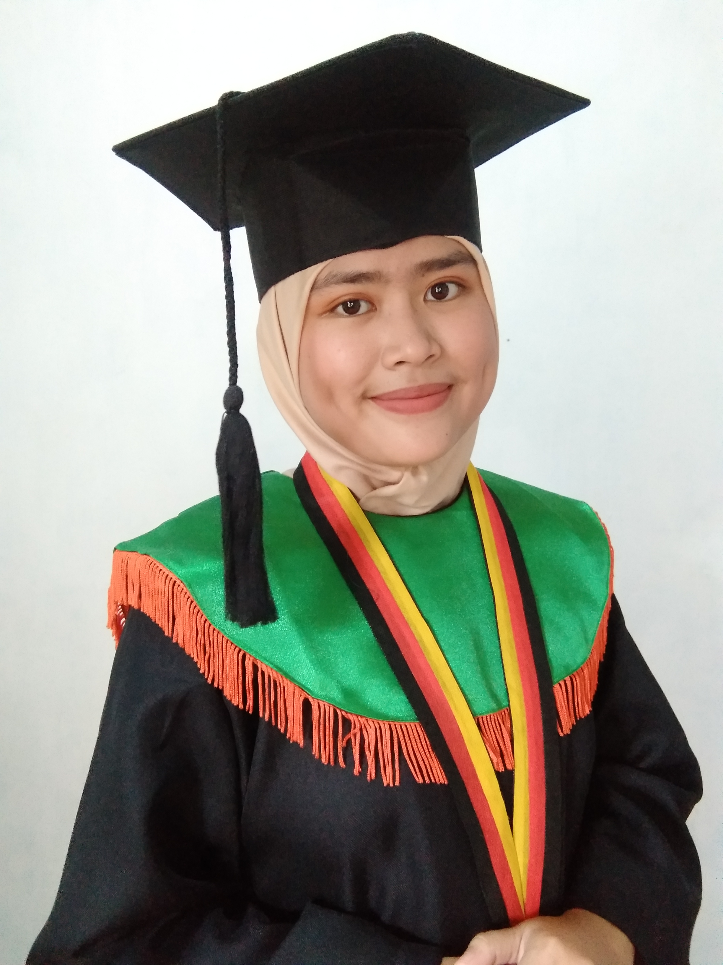 Kunci Sukses Sarah Raih Wisudawan Terbaik Jenjang Sarjana Tingkat Prodi Pendidikan Teknik Bangunan