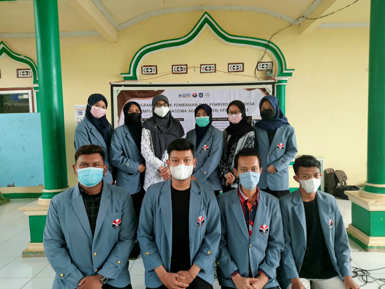 Tim PHP2D Mahasiswa Agroindustri FPTK UPI Menyelenggarakan  Seminar Kopi di Kampung Pasirhuni