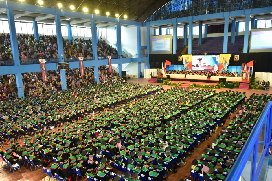 FPTK UPI Luluskan 444 Wisudawan