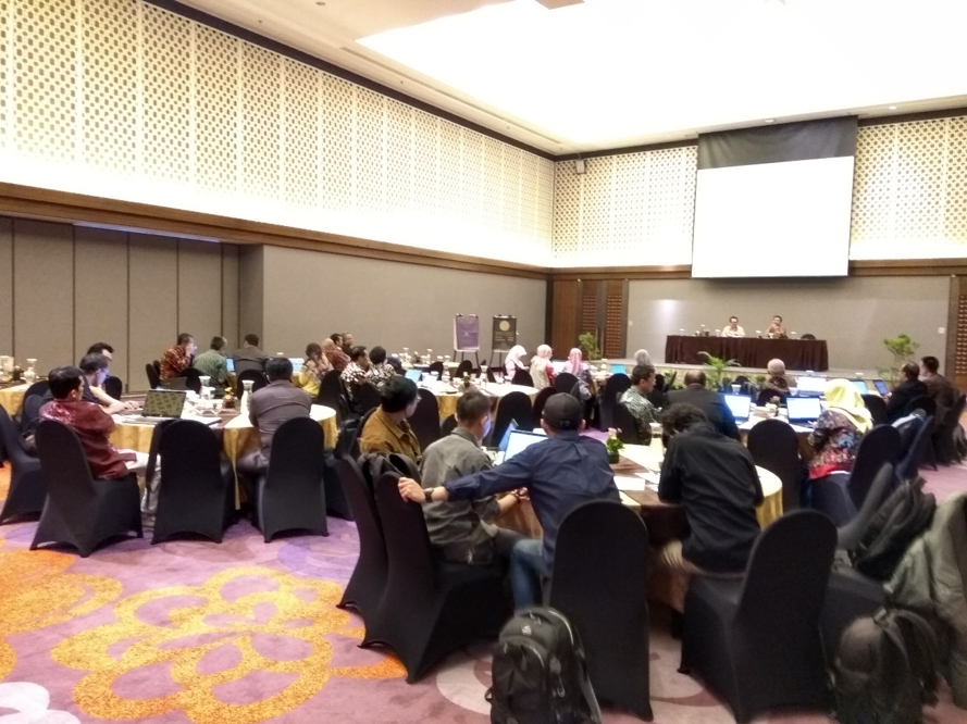 Reviu dan Finalisasi Kurikulum
