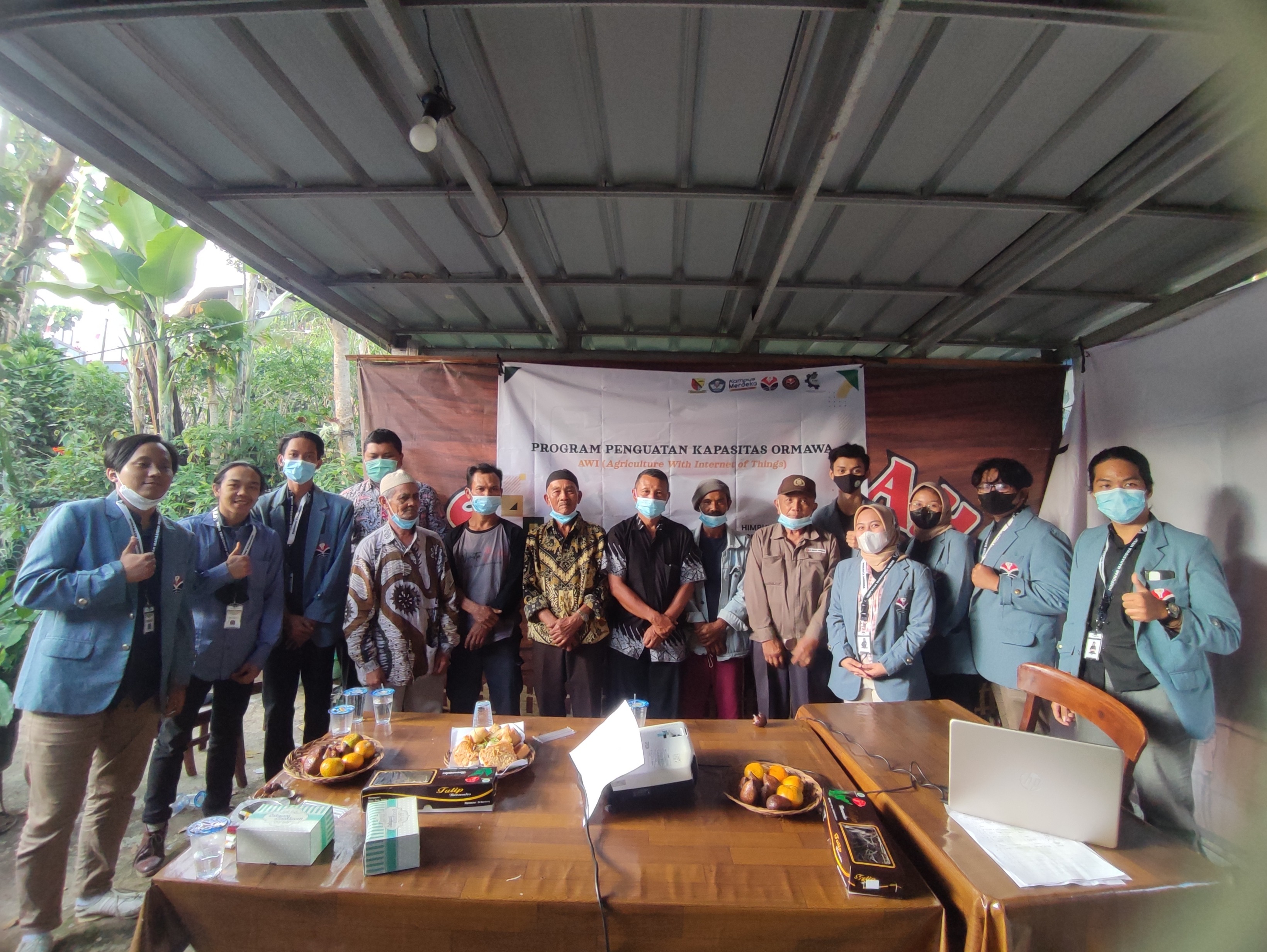 Tim PPK Ormawa HMM FPTK UPI Lakukan Sosialisasi AWI (Agriculture With Internet of Things) di Desa Panjalu