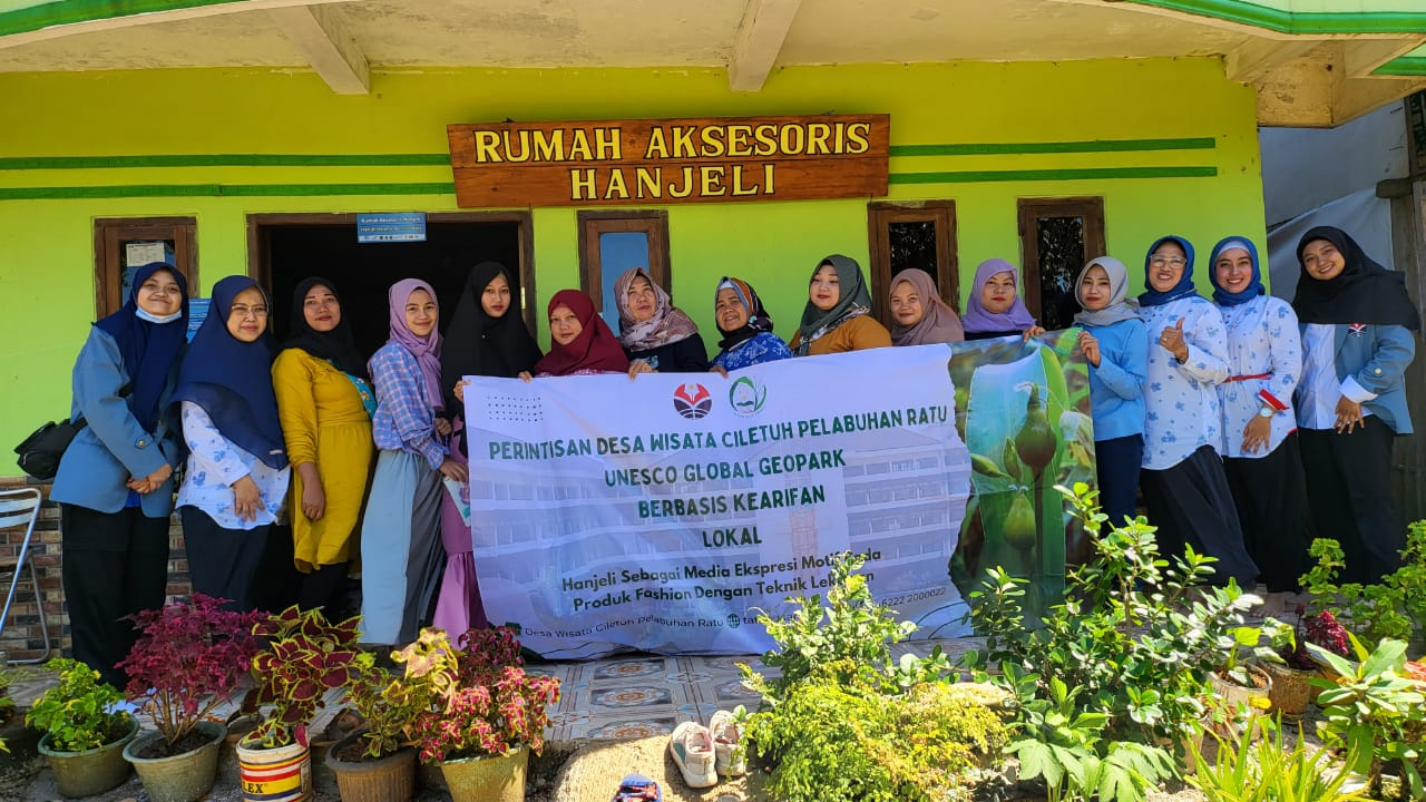 Program Studi Pendidikan Tata Busana UPI Selenggarakan kegiatan Pengabdian Kepada Masyarakat di Wilayah Ekowisata Ciletuh Palabuhanratu UNESCO Global Geopark Sukabumi