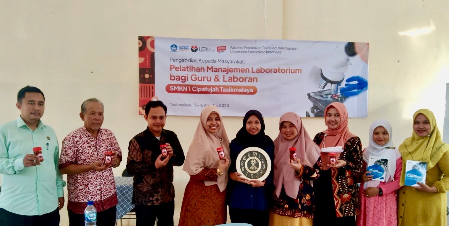 Civitas Prodi Pendidikan Teknologi Agroindustri melaksanakan PKM di SMKN Cipatujah Tasikmalaya