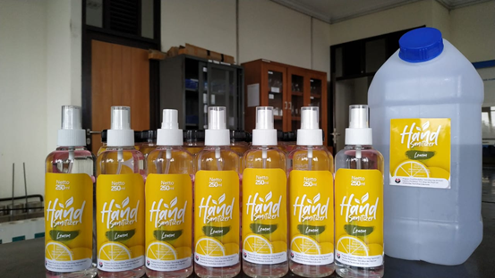 Prodi Pendidikan Teknologi Agroindustri Produksi Sendiri Handsanitizer 