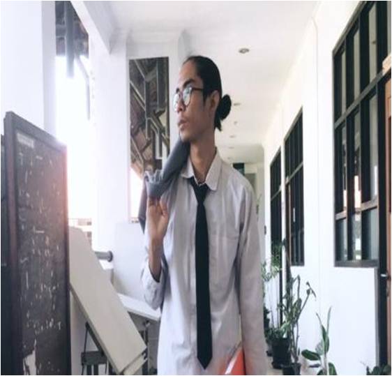 Lulusan Terbaik Prodi D3 Teknik Mesin, Muhammad Fahri Darmawan: Harus Lulus Tepat Waktu