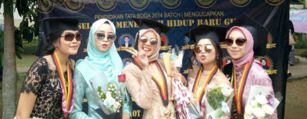 Wisudawan Terbaik Tingkat Fakultas, Alifya Azhar: Dare to Dream!