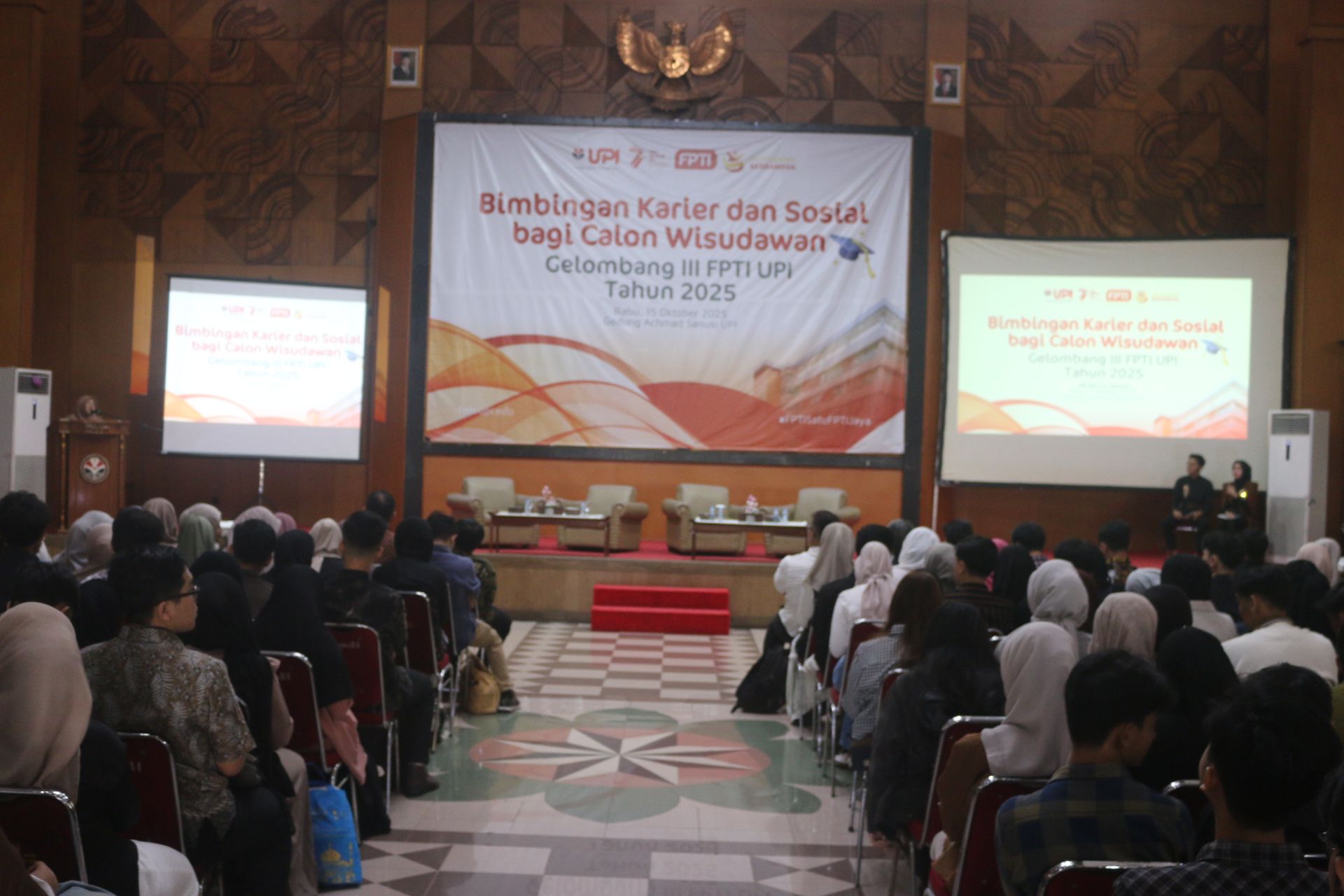 BIMKARSOS FPTI UPI 2025: Wujud Dukungan terhadap SDGs 4, 5, 8, dan 17 melalui Pembekalan Karier Calon Wisudawan