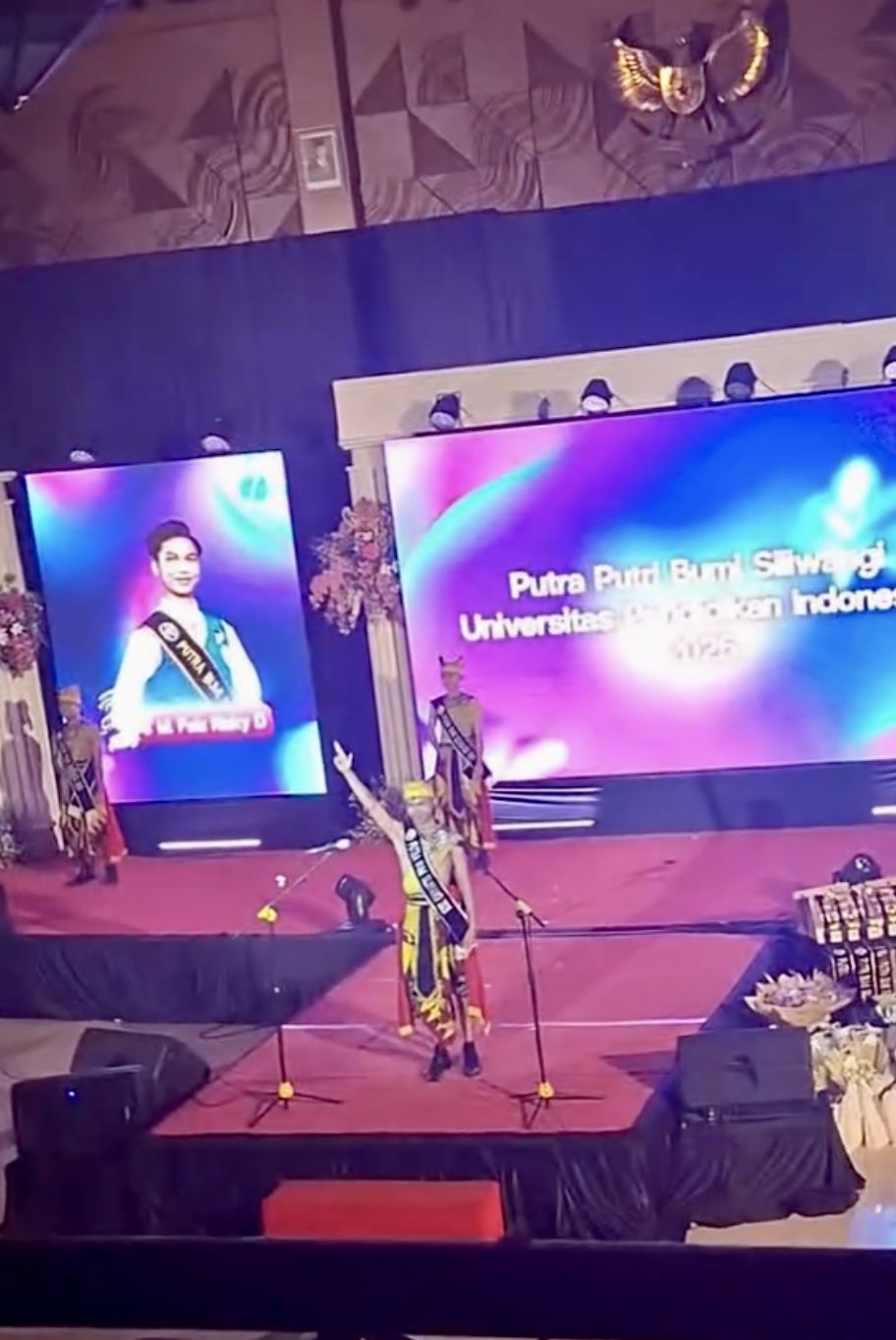 Mahasiswa Pendidikan Teknik Arsitektur FPTI UPI Raih Penghargaan Best Opening Number di Grand Final Putra Putri Bumi Siliwangi UPI 2025