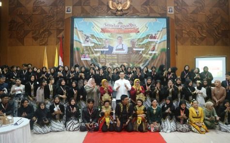 Mahasiswa Pendidikan Tata Boga Upi Angkatan 2023  Mengangkat Harmoni Kuliner Jawa Barat Pada Kegiatan Gebyar Cipta Karya Boga 2025 dengan Tema Sundarapadha: Ngahiji Dina Rasa