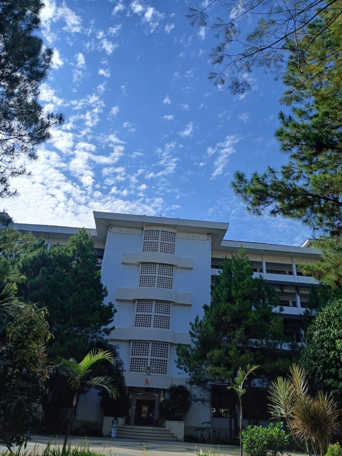 Ketentuan Kunjungan Sekolah ke Fakultas Pendidikan Teknik dan Industri (FPTI) Universitas Pendidikan Indonesia (UPI)
