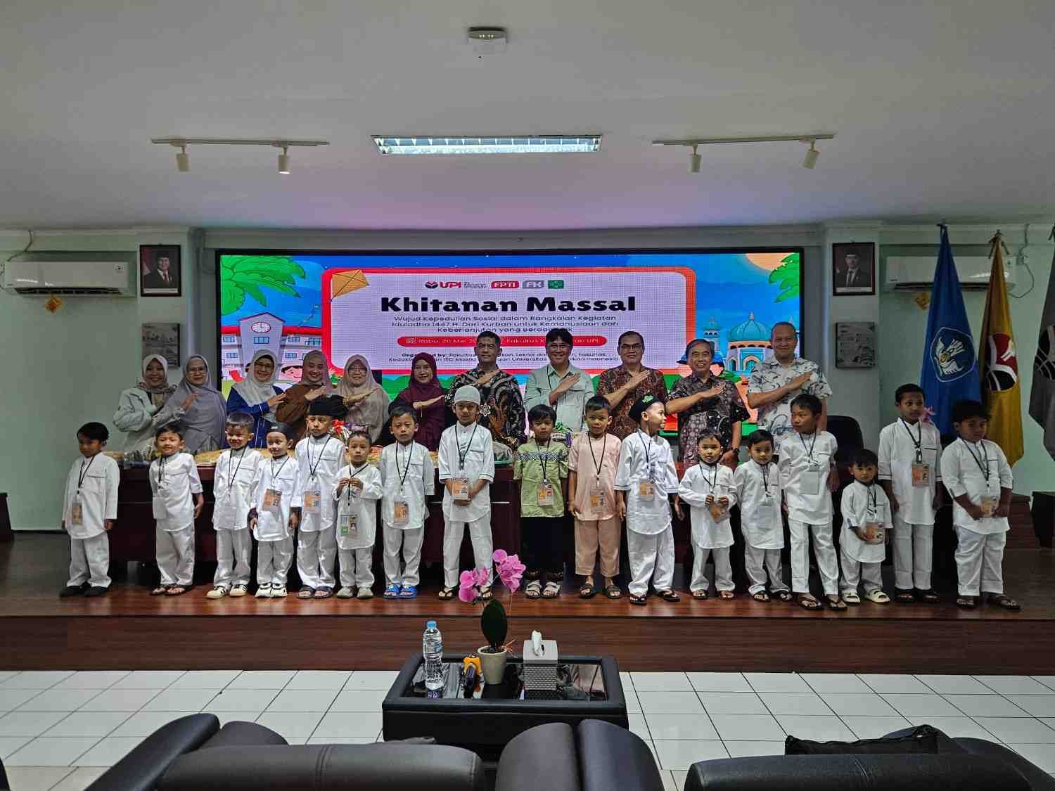 Khitanan Massal Iduladha 1447 H UPI Hadirkan Kepedulian Sosial bagi Anak Yatim dan Dhuafa
