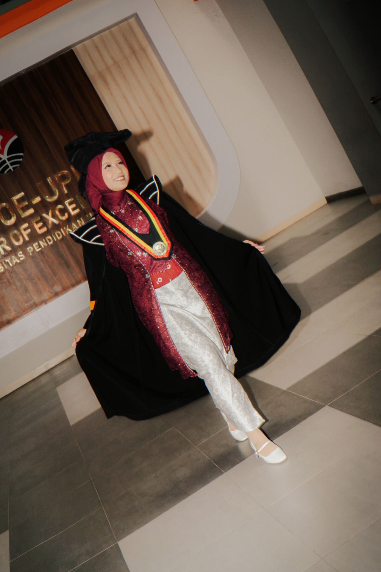 Kata Siapa Dunia Teknik Hanya untuk Laki-Laki? Fannisa Shifa Salsabila Wisudawan Terbaik Teknik Elektro UPI Ini Buktikan Perempuan Juga Bisa Bersinar