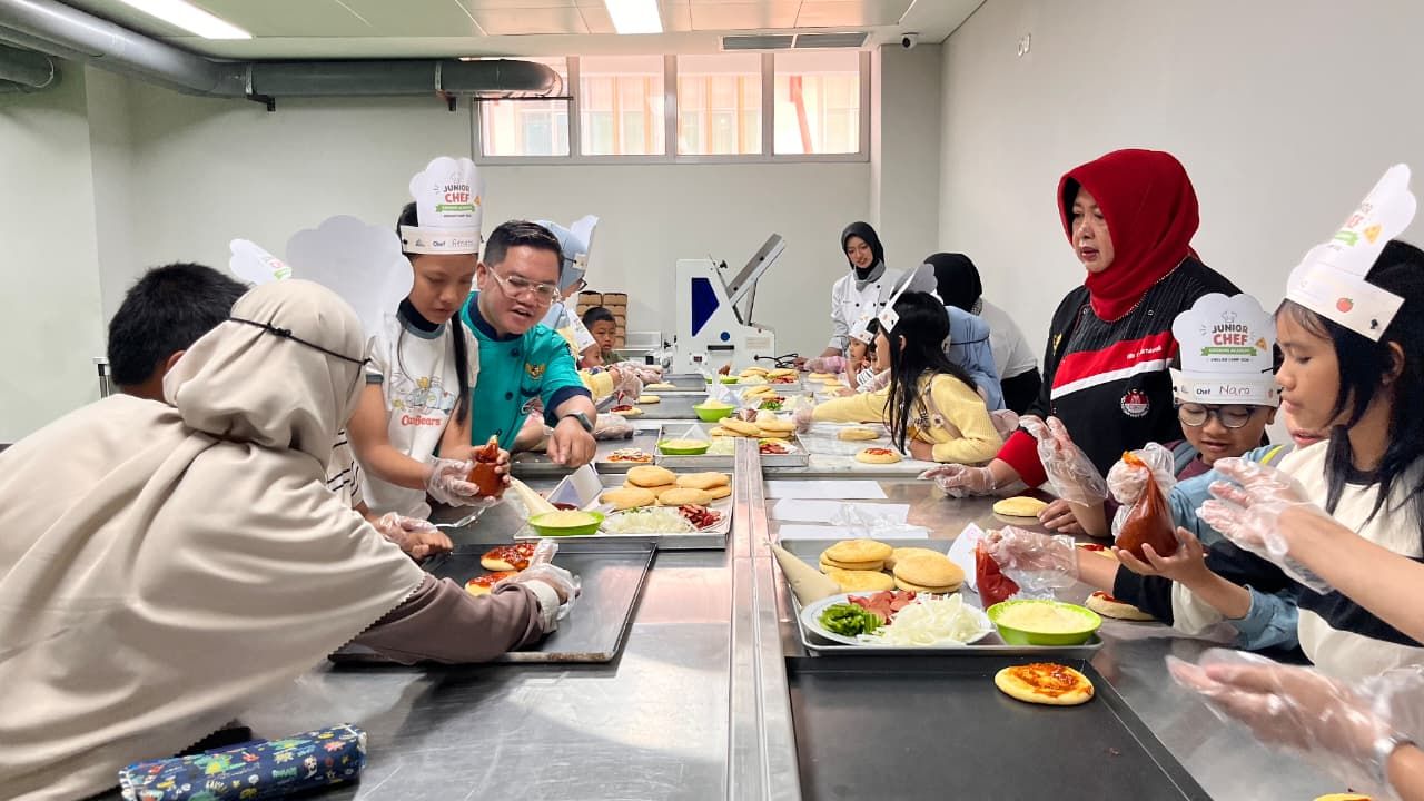 Tefa Laboga FPTI Bersama Balai Bahasa UPI Selenggarakan Kegiatan Cooking Academy: Cook, Create, And Communicate! Learn English Through Food And Fun Fun Holiday English Program For Kids 2026