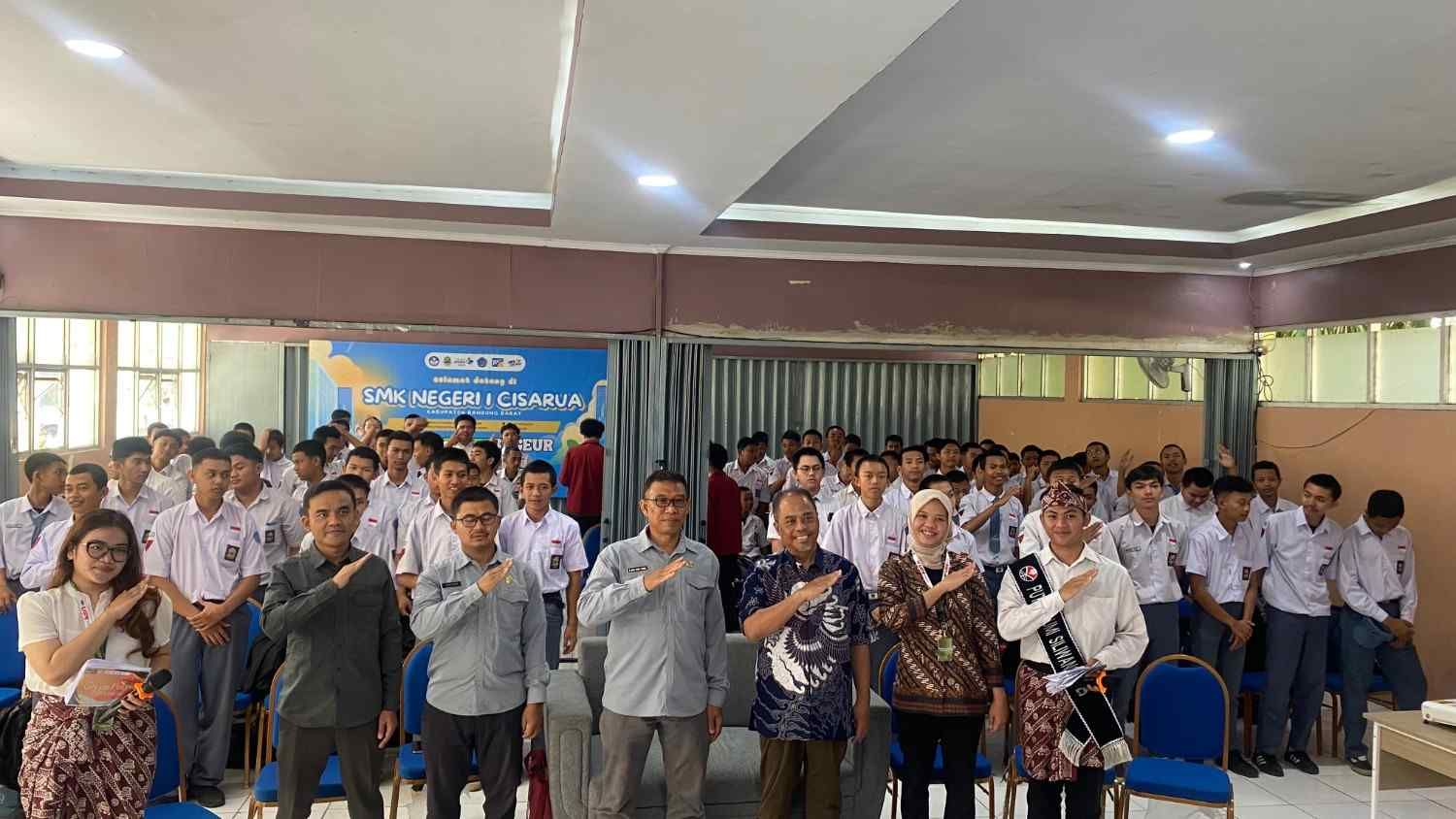 Tim Dosen FPTI dan Lintas Fakultas di UPI Berkolaborasi dengan Akademisi ITB Gelar Edukasi Pengendalian Emisi Karbon melalui Pemanfaatan Biochar di SMK Negeri 1 Cisarua