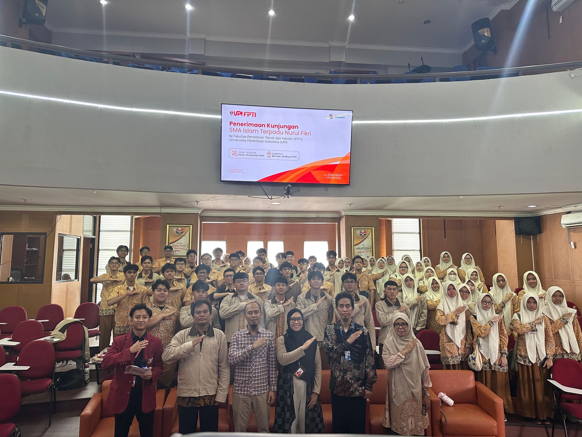 FPTI UPI Buka Wawasan Siswa SMIT Nurul Fikri tentang Dunia Teknik dan Kehidupan Kampus