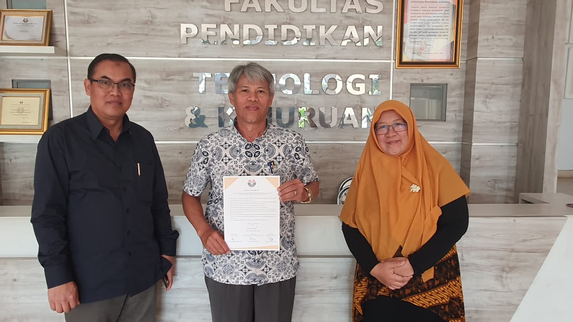 Penandatanganan Pakta Integritas dan Pencanangan Pembangunan Zona Integritas FPTK
