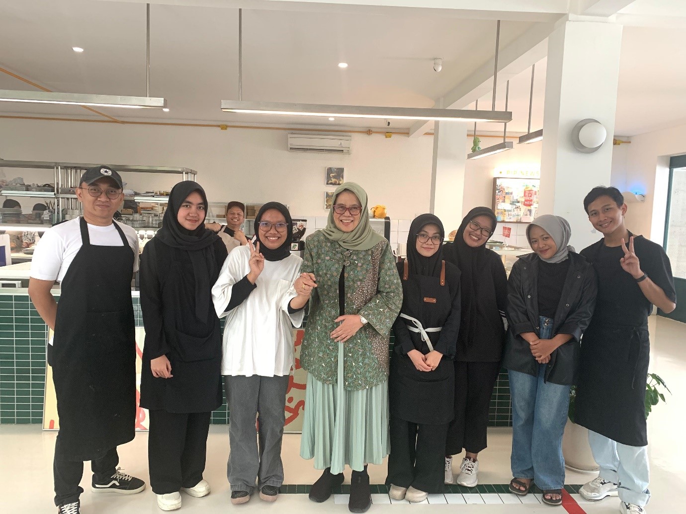 Monitoring Program Magang di Industri Program Studi Pendidikan Tata Boga pada Industri Hotel dan non-Hotel