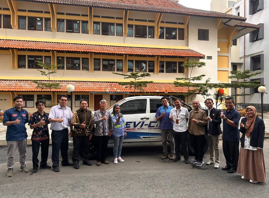 PERJANJIAN KERJASAMA PRODI PENDIDIKAN TEKNIK OTOMOTIF FPTK UPI DAN PT. BIMA NUSA INTERNASIONAL: PENYIAPAN DAN PENINGKATAN KUALITAS SDM MT