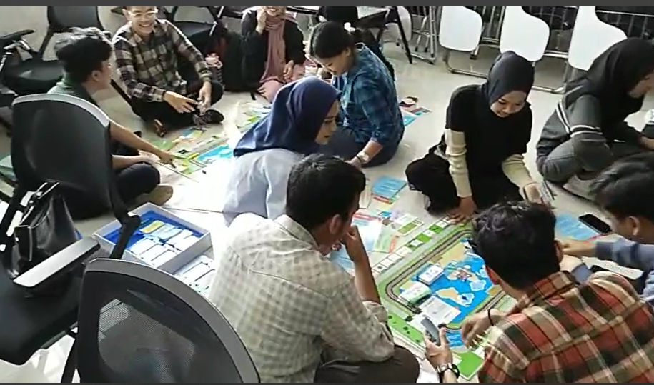 TEKNIK LOGISTIK SELENGGARAKAN PEMBELAJARAN INTERAKTIF BERBASIS BOARDGAME