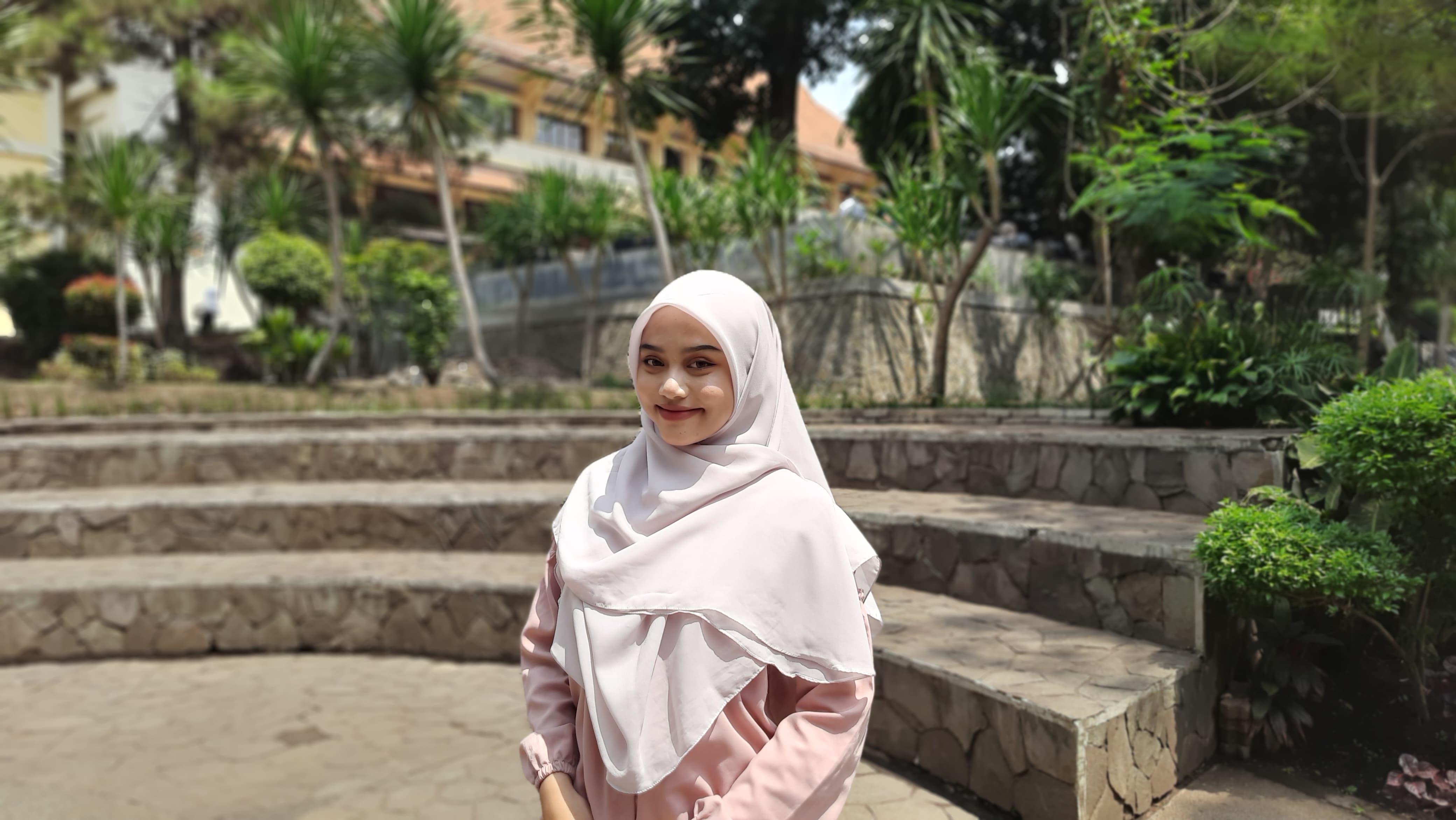 Kamila Zahra Hanifa, Wisudawan Terbaik Program Studi Pendidikan Teknologi Agroindustri, FPTI UPI