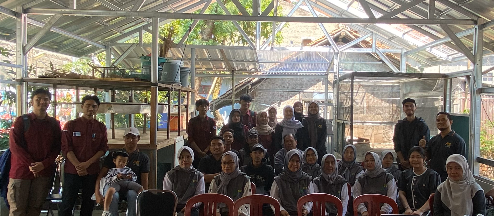 Program Studi Arsitektur dan Pendidikan Teknik Arsitektur Fakultas Pendidikan Teknik dan Industri Universitas Pendidikan Indonesia melaksanakan Program Pengabdian Berbasis Kepakaran Bidang Ilmu di Wilayah Permukiman Padat Jamaras Jatihandap