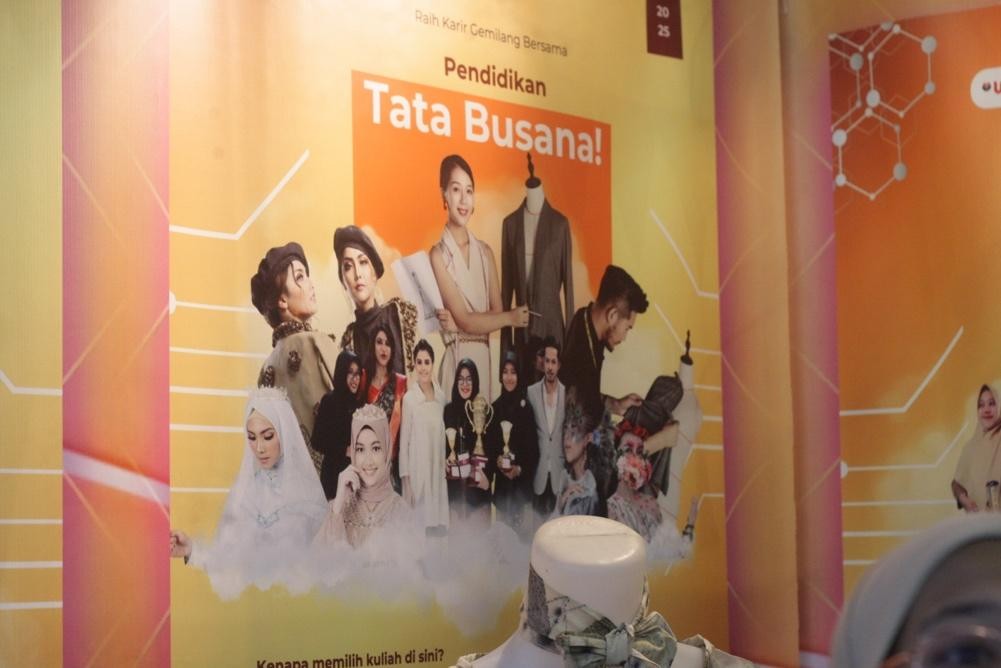 Pendidikan Tata Busana Ikut Berpartisipasi di Open Visit UPI 2025