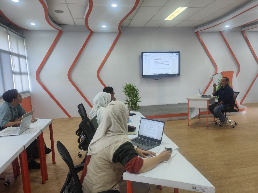 Menuju Akreditasi Unggul: Finalisasi dan Simulasi Persiapan Akreditasi Prodi Pendidikan Teknik Elektro UPI