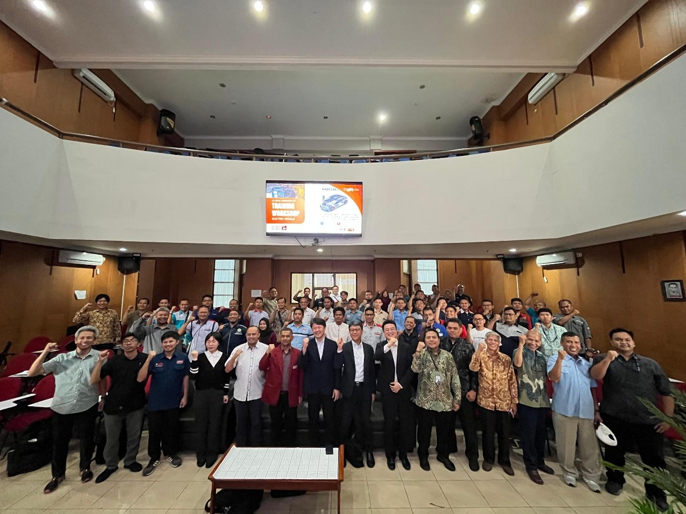 PTO FPTI UPI and Hioki Collaborate to Organize Electric Vehicle Safety Training for Vocational School Teachers in Support of SDGs 4