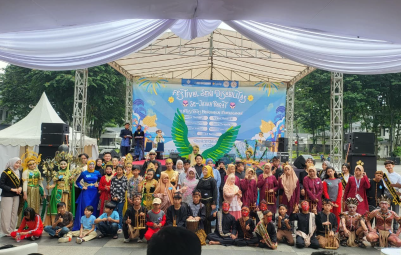 Dr. Asri Wibawa Sakti, Dosen FPTI UPI, Jadi Juri Utama di Festival Seni Disabilitas Jawa Barat 2025