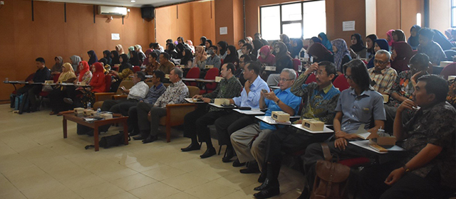 Kuliah Umum Sustainable Development in TVET