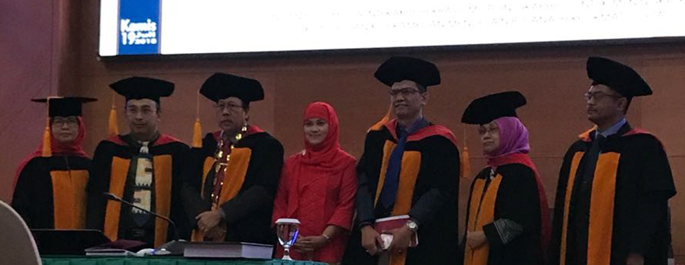Winwin Wiana Raih Gelar Doktor